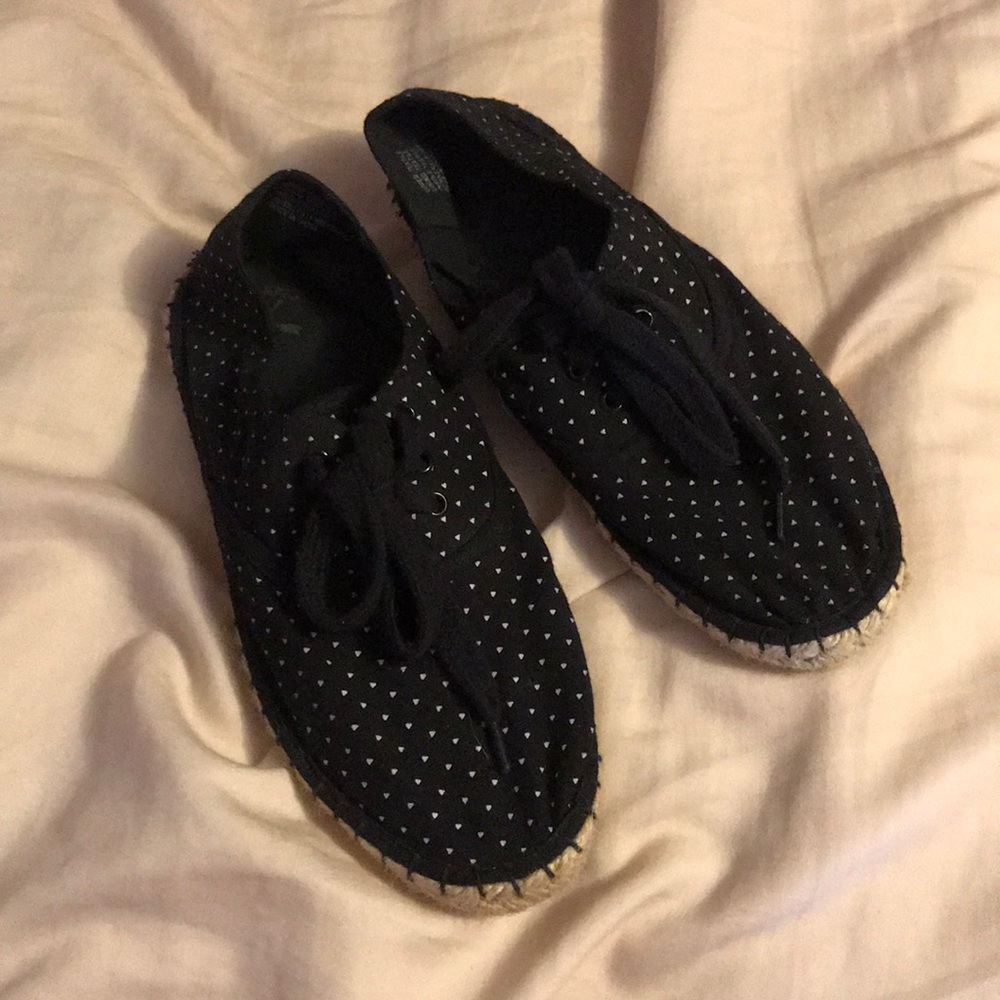 LA Hearts Dotted Sneakers